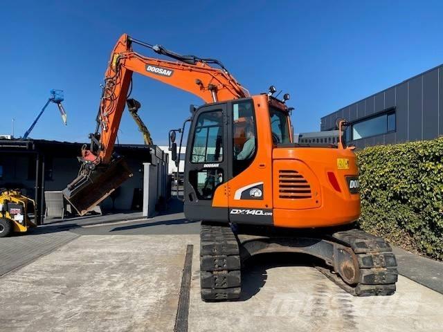 Doosan DX140 LCR-5 Bandgrävare