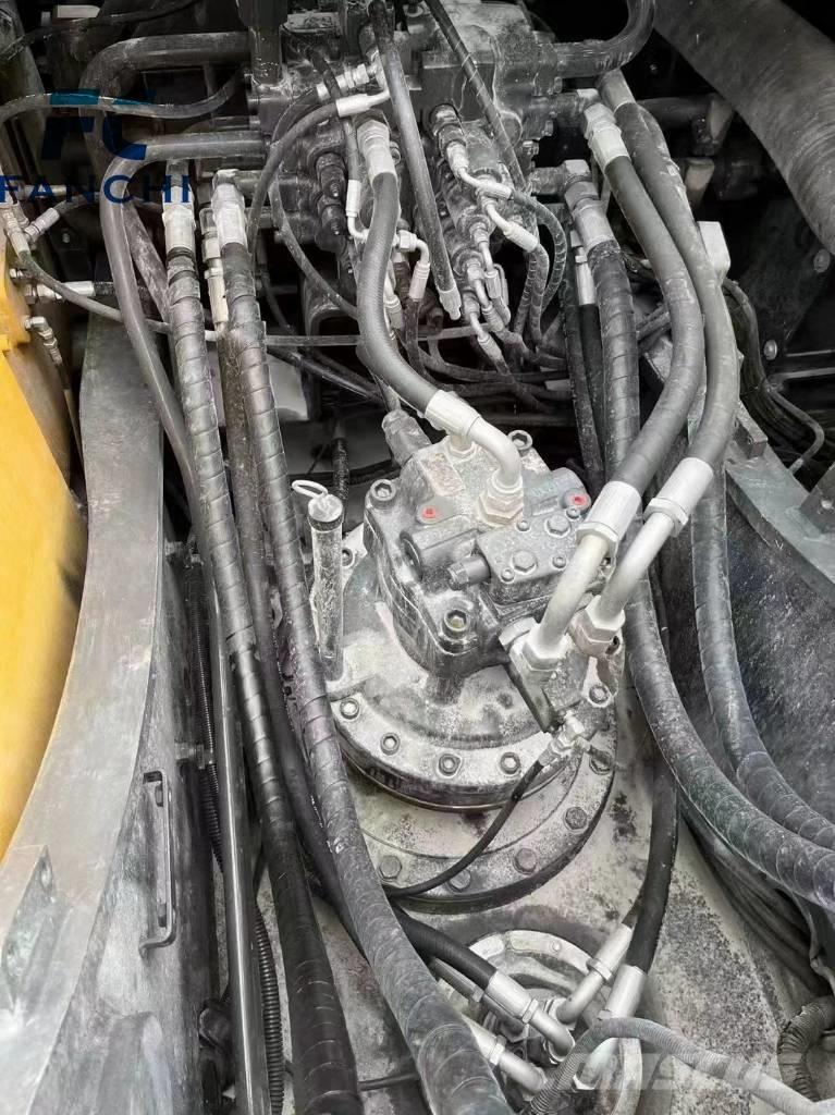 Volvo EC 240 B LC Bandgrävare