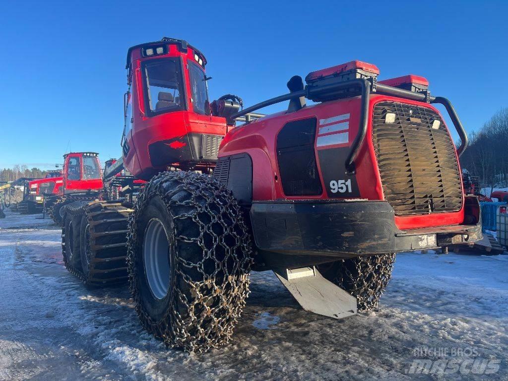 Komatsu 951 Skördare
