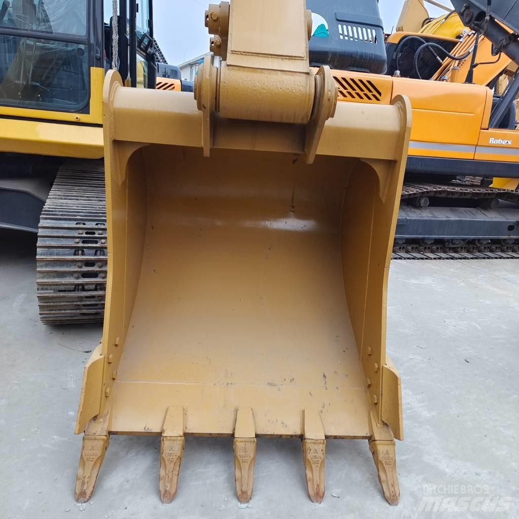 CAT 330 D Bandgrävare