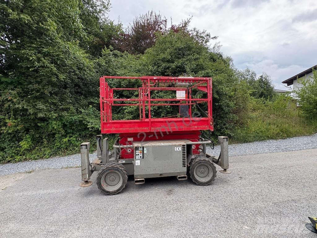 SkyJack SJ 6832 RT Saxliftar