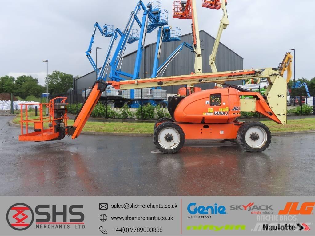JLG 600 AJ Bomliftar