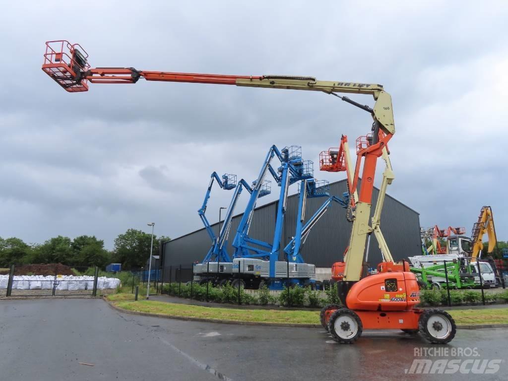 JLG 600 AJ Bomliftar