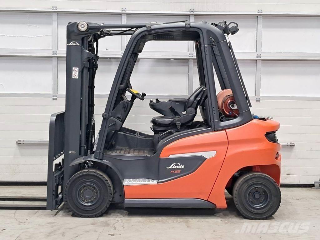 Linde H25T-01 Gasolmotviktstruckar