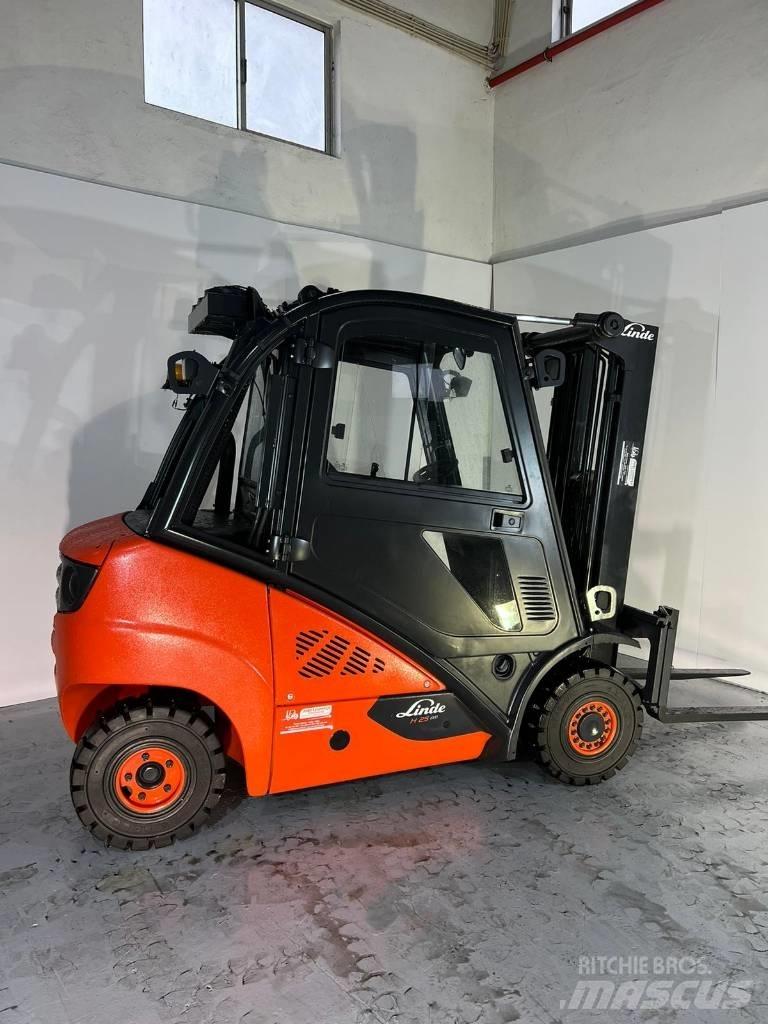 Linde H 25 D Dieselmotviktstruckar
