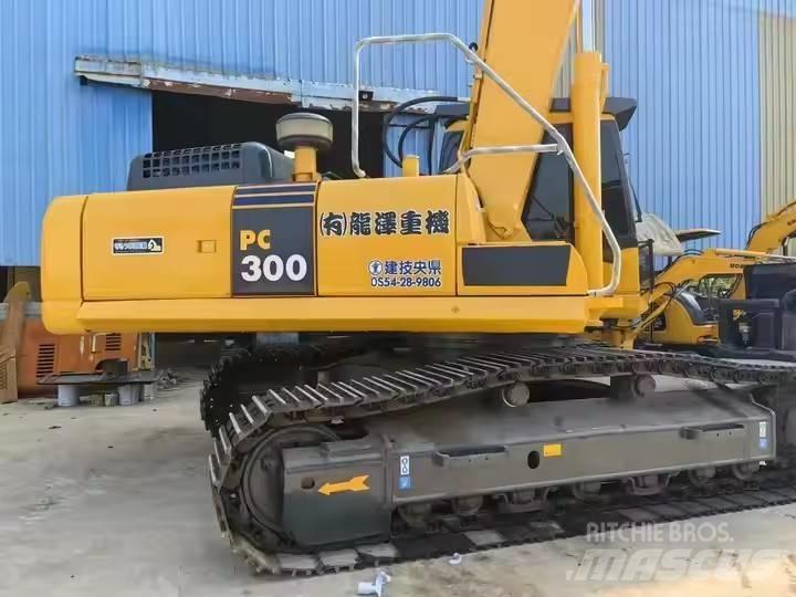 Komatsu PC300 Bandgrävare