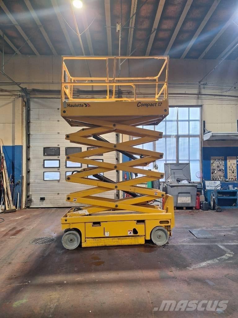 Haulotte Compact 12 Saxliftar
