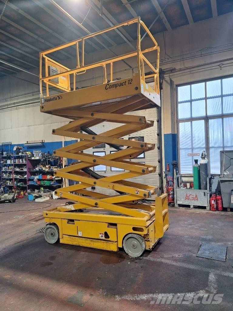 Haulotte Compact 12 Saxliftar