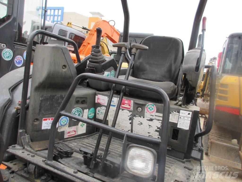 Hitachi ZX 30 U Minigrävare < 7t