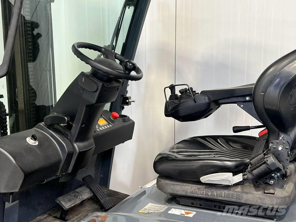 Toyota 8FBMT25 Elmotviktstruckar