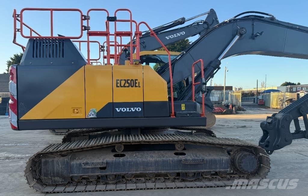 Volvo EC 250 EL Bandgrävare