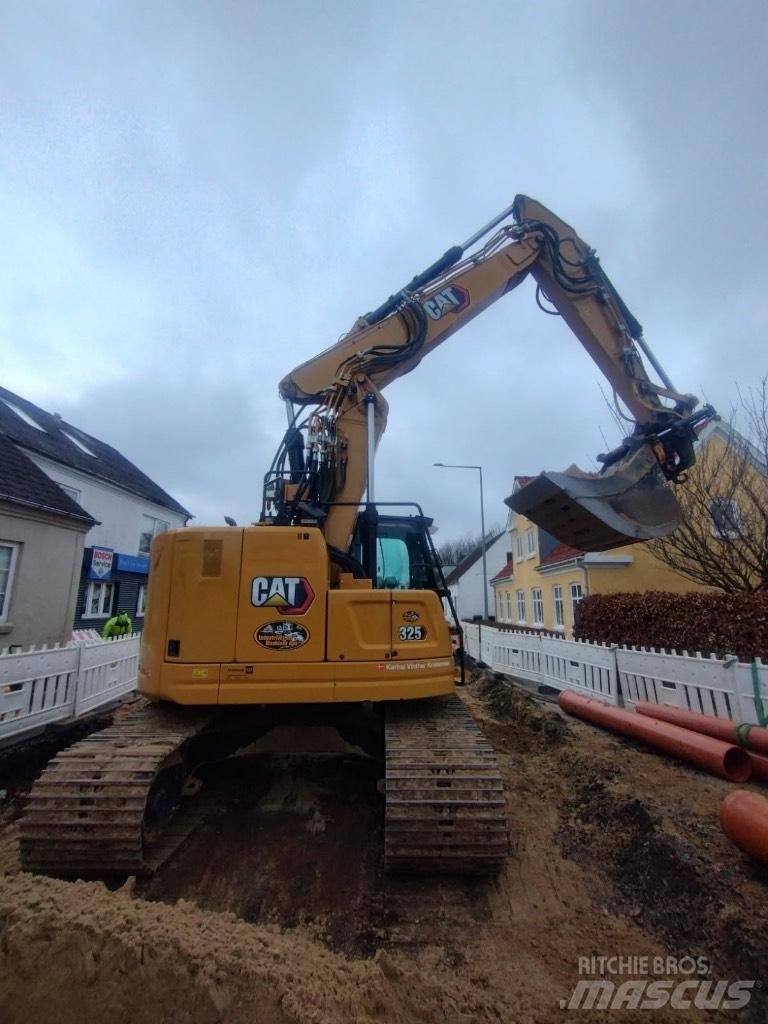 CAT 325 Bandgrävare