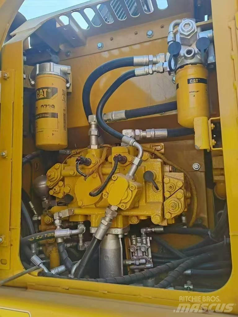 CAT 312 D Bandgrävare