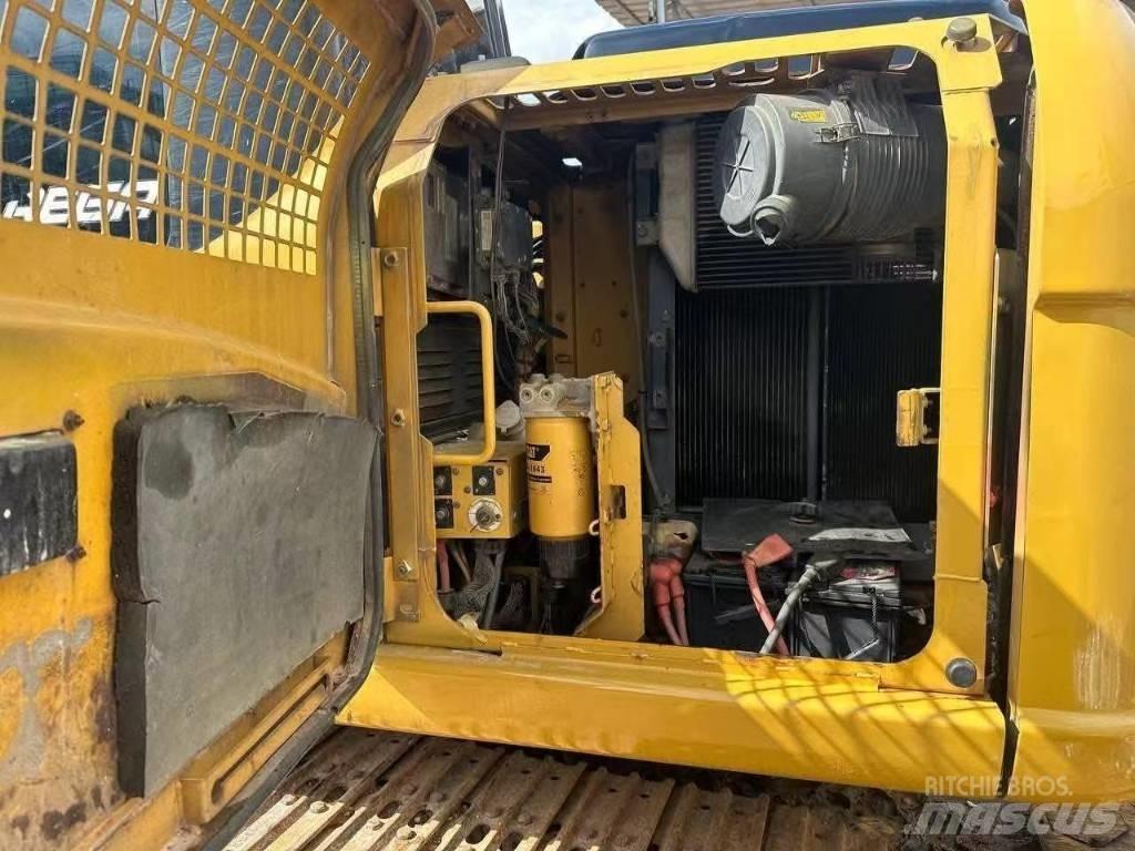 CAT 312 D Bandgrävare