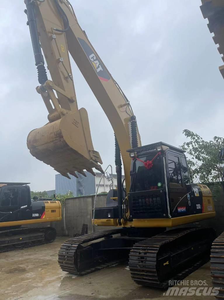 CAT 320 D Bandgrävare