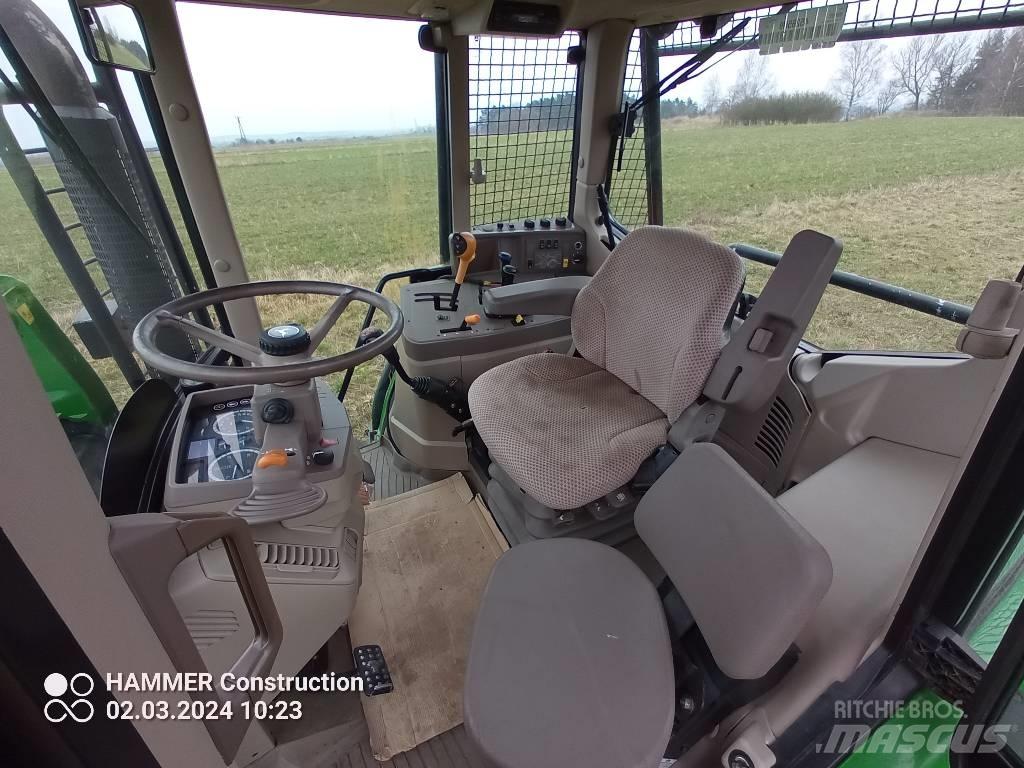 John Deere 6115M Skogstraktorer