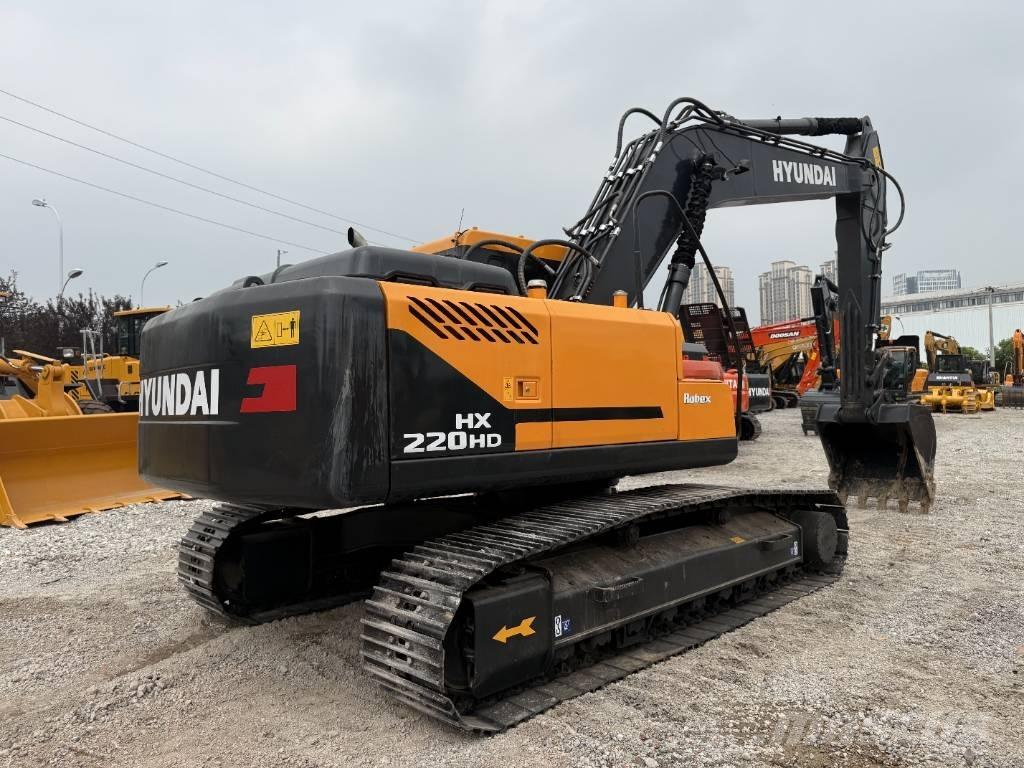 Hyundai HX 220 Bandgrävare