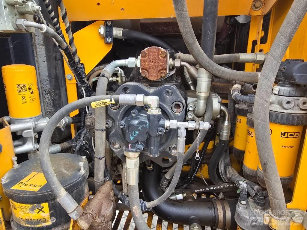 JCB JS 220 N LC Bandgrävare