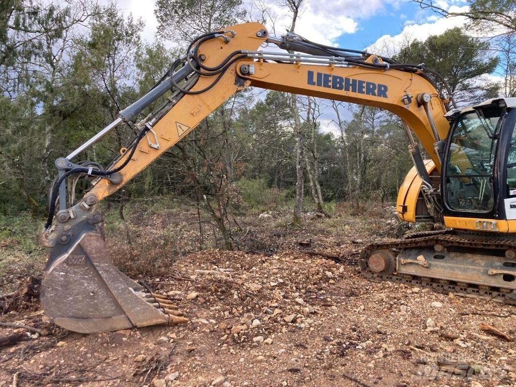 Liebherr 914 compact Bandgrävare