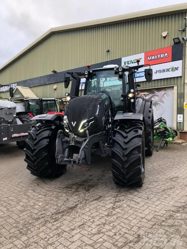 Valtra T235V Traktorer