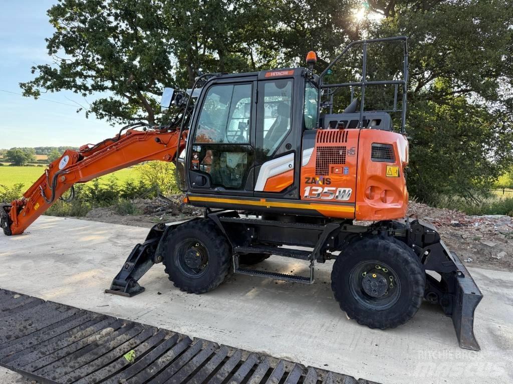 Hitachi ZX 135 W-7 Hjulgrävare