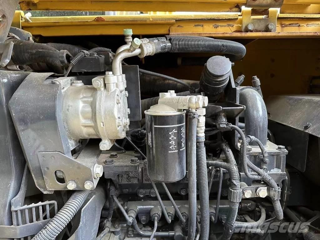 Komatsu PC70-8 Midigrävmaskiner 7t - 12t