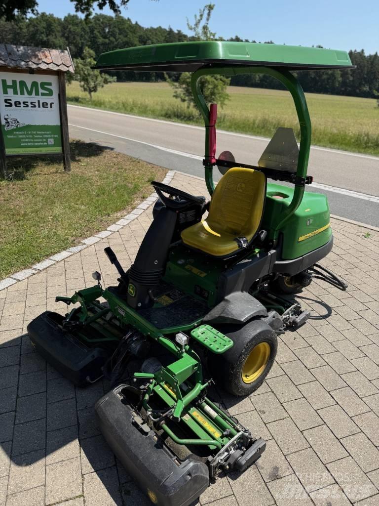 John Deere 2500 E Green-gräsklippare