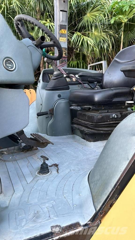 CAT 420 D IT Grävlastare