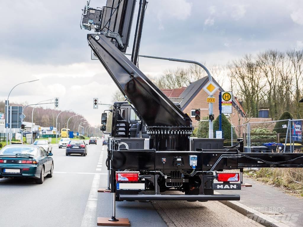 Böcker AK 37/4000 Allterrängkranar