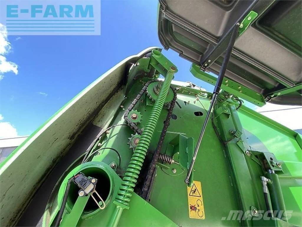 John Deere 864 Fyrkantspressar