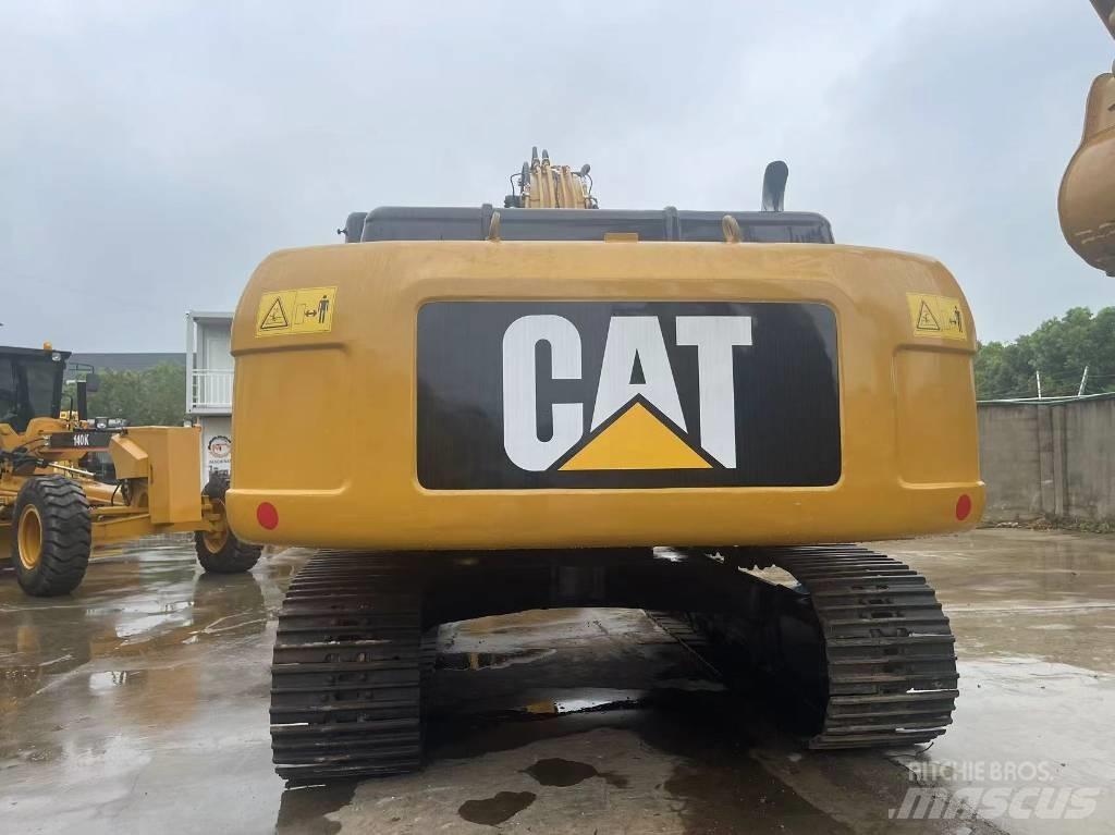 CAT 329 D L Bandgrävare