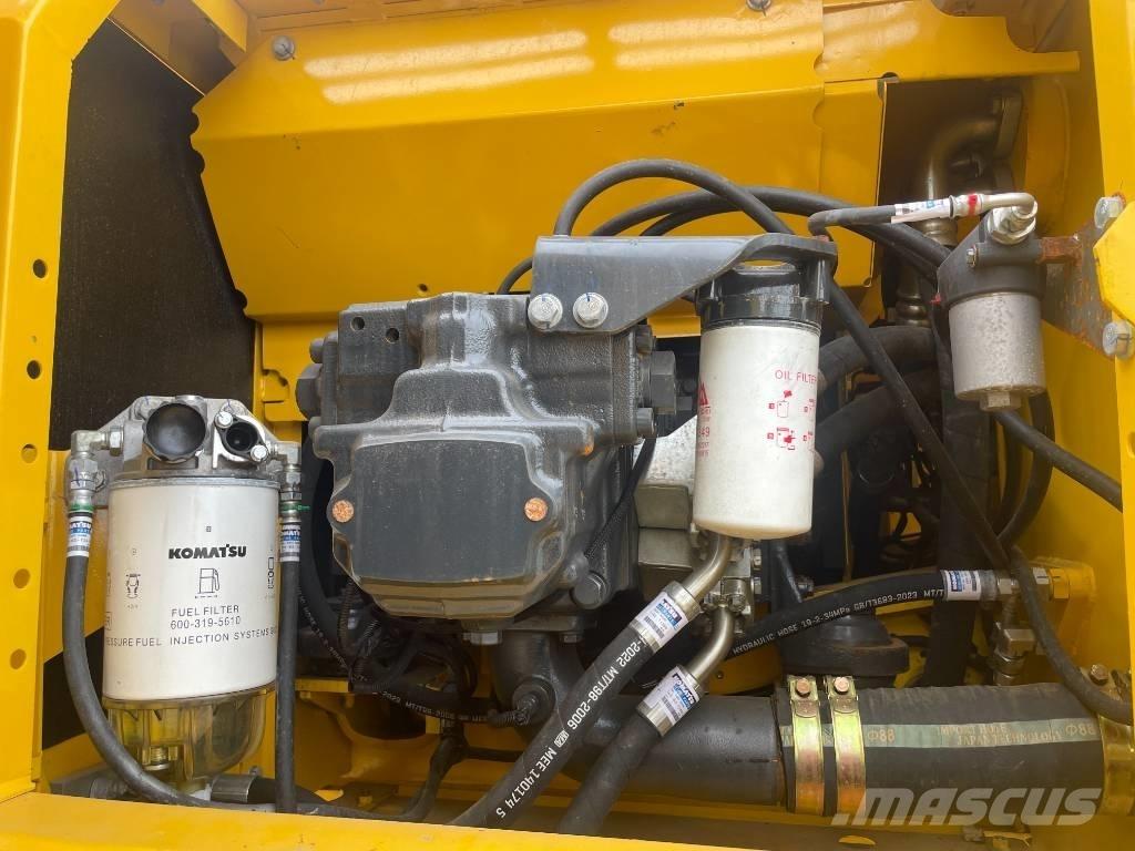 Komatsu PC 220 Bandgrävare