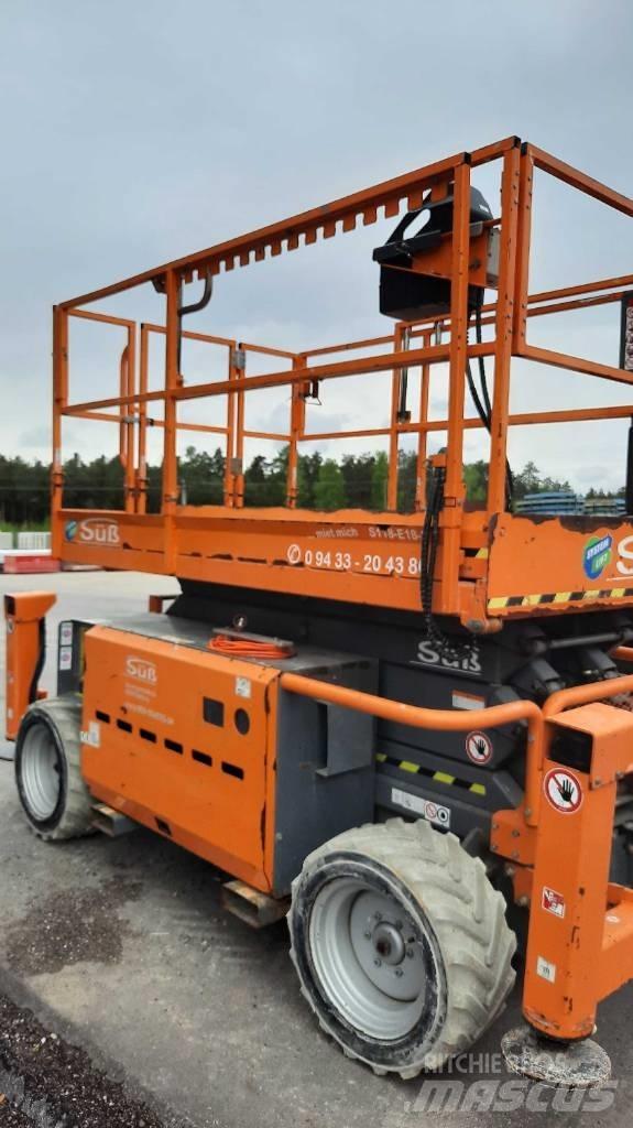 SkyJack SJ 6832 RTE Saxliftar