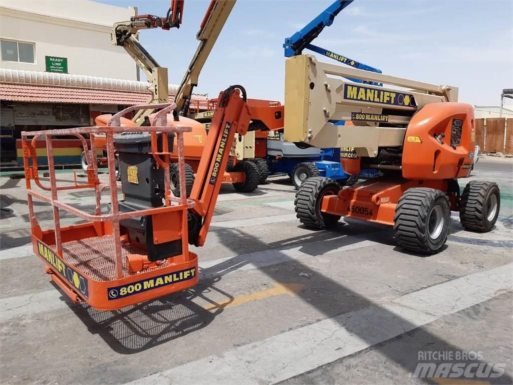 JLG 450AJ Bomliftar