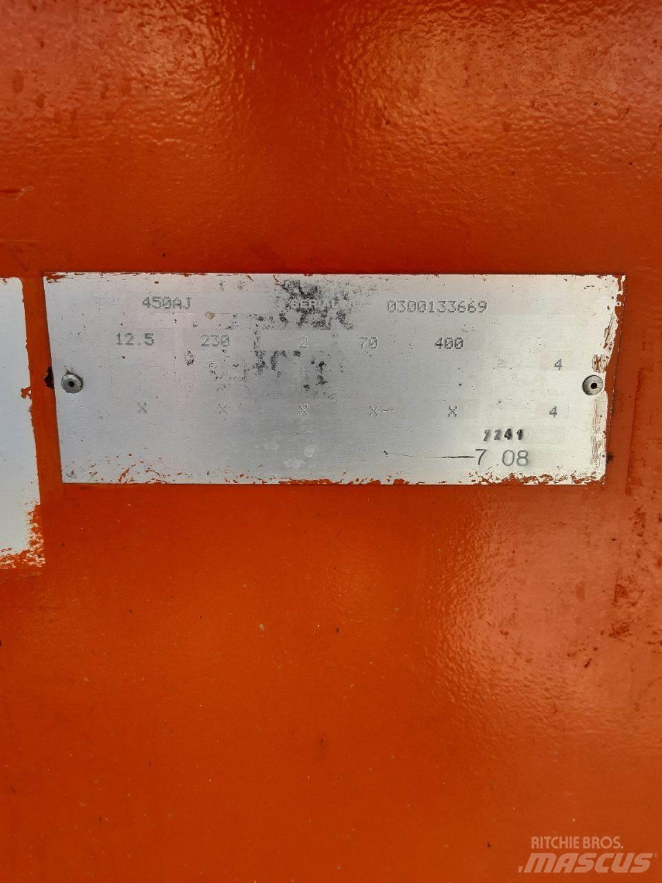 JLG 450AJ Bomliftar