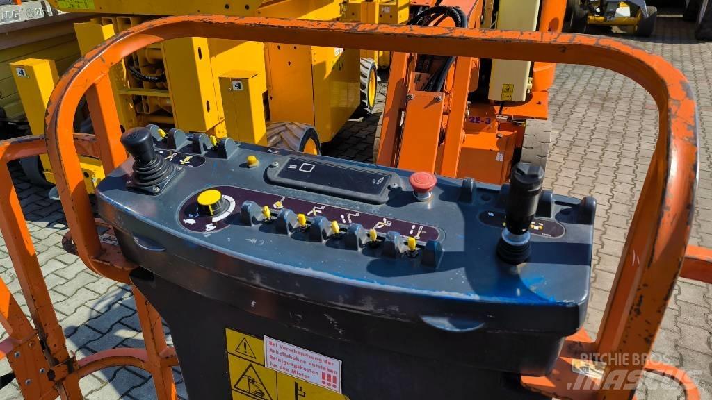JLG E 300 AJP Bomliftar
