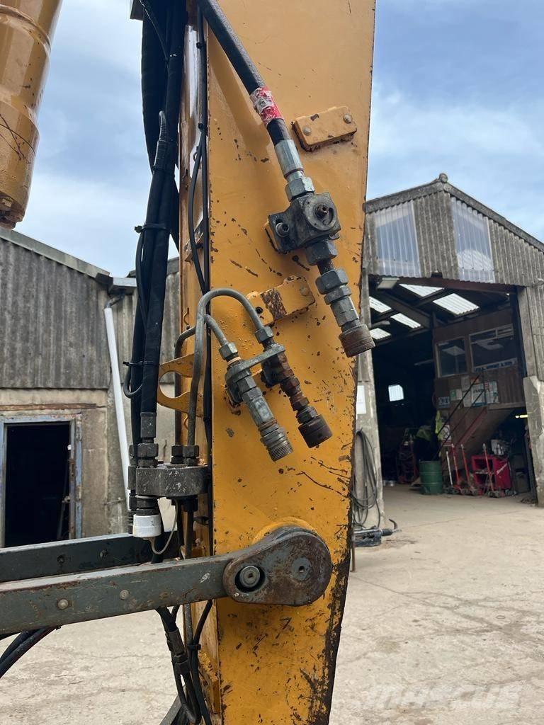 Liebherr R 900 C Bandgrävare