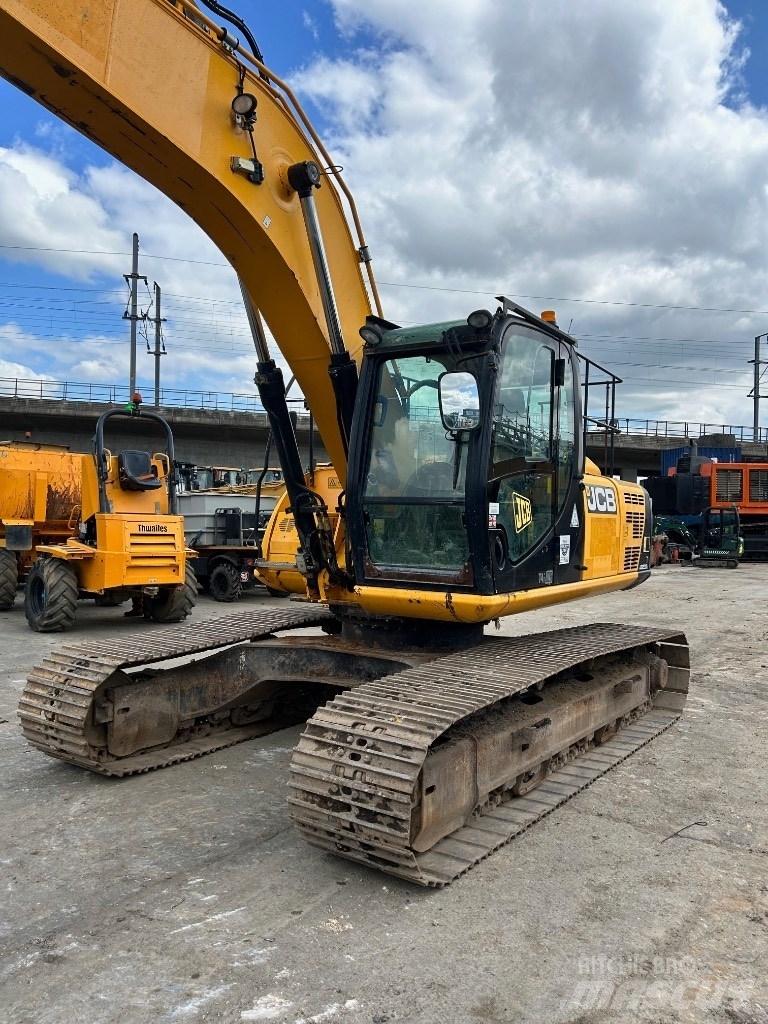 JCB JS 220 LC Bandgrävare