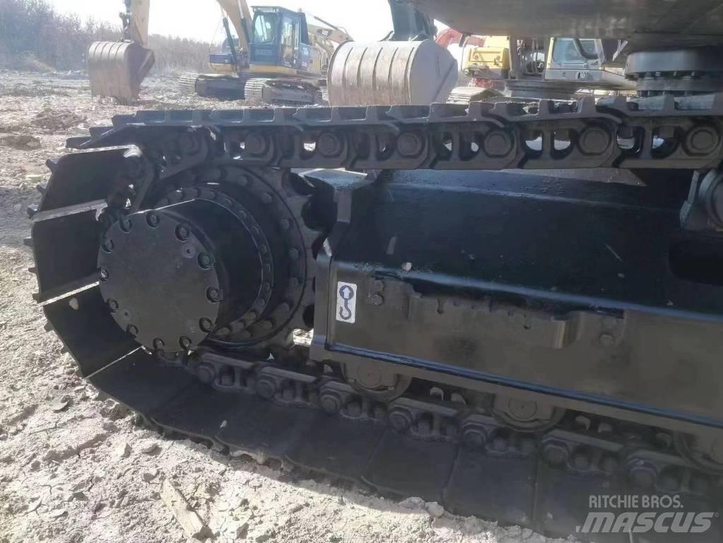 Hitachi ZX 200 Bandgrävare