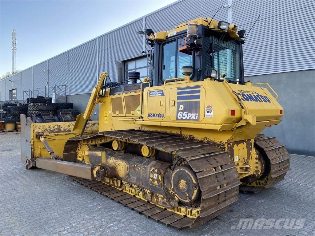 Komatsu D65PXI-18 Bandschaktare