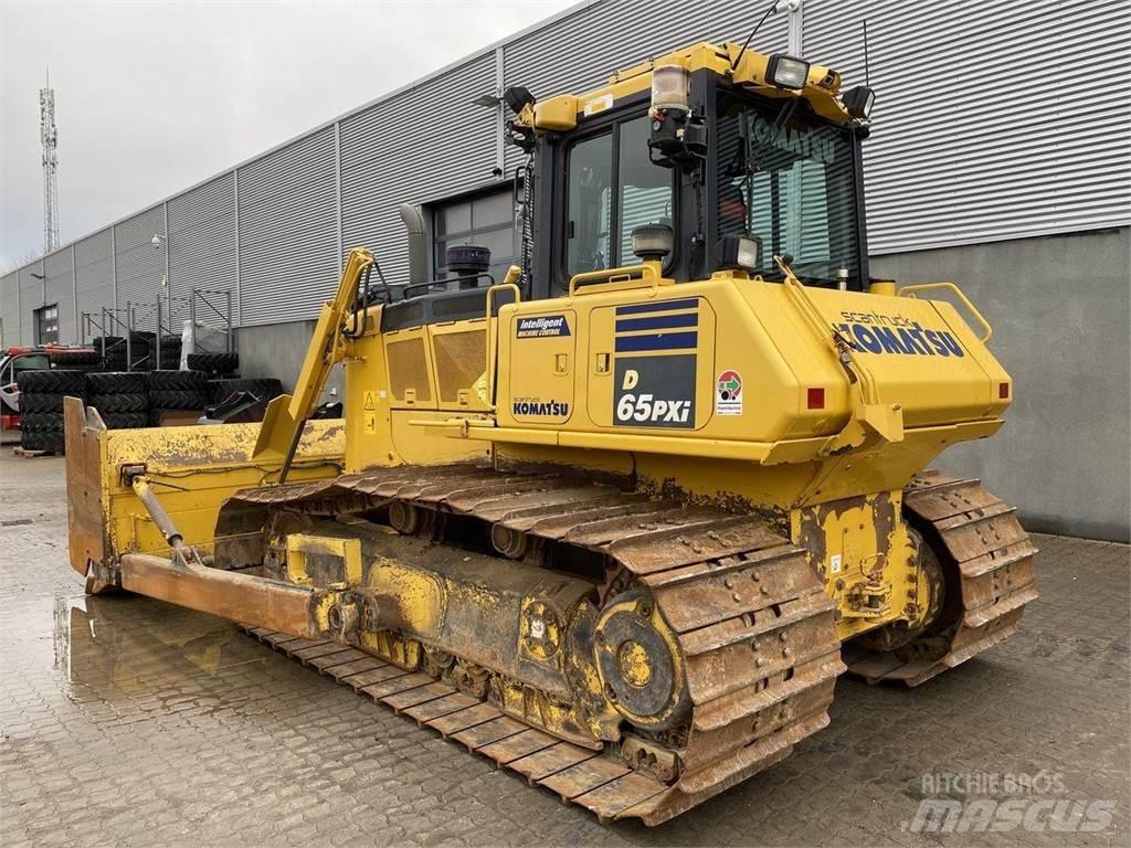 Komatsu D65PXI-18 Bandschaktare
