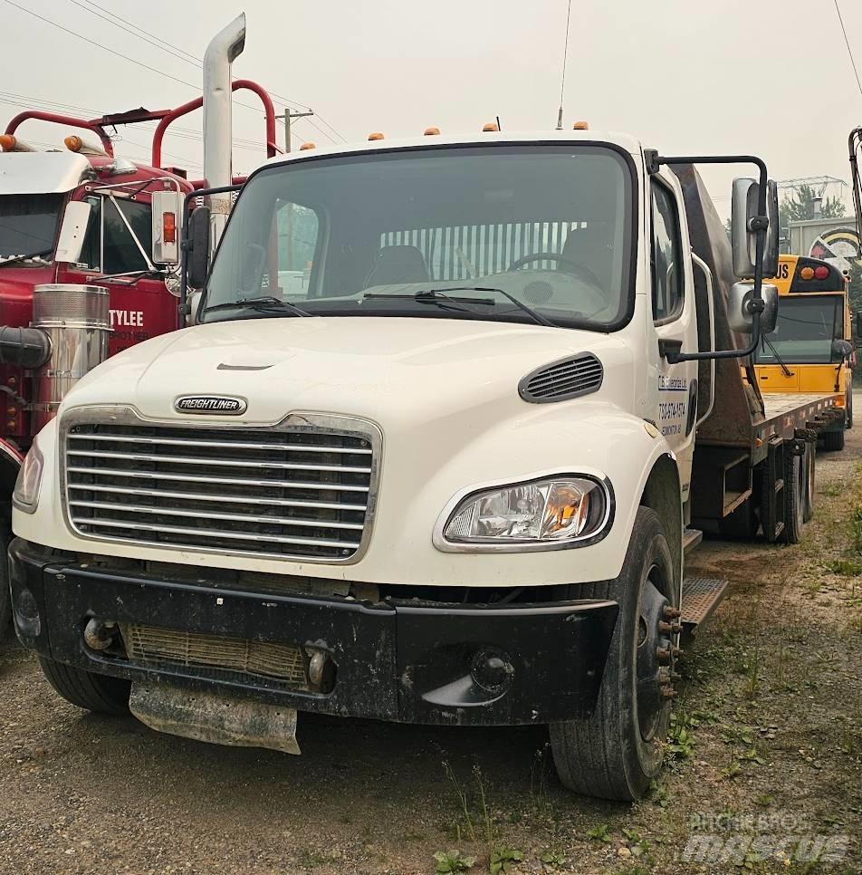 Freightliner M2 Flakbilar