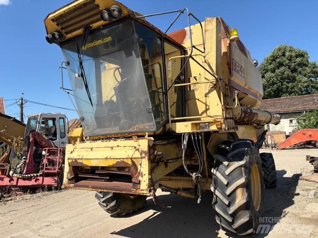 New Holland TF 42 Skördetröskor