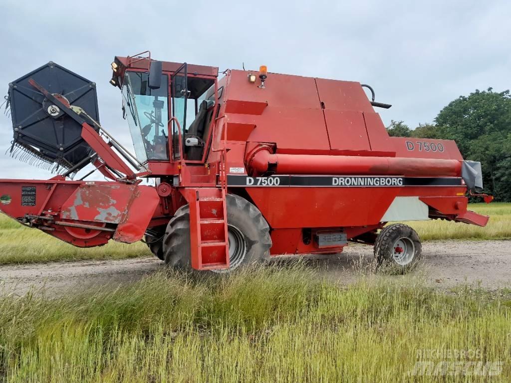 Dronningborg D 7500 Skördetröskor