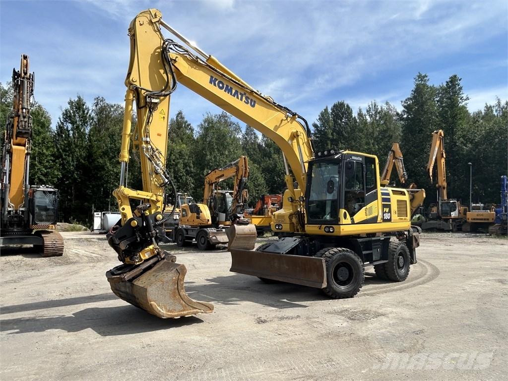 Komatsu PW 180-11 Hjulgrävare