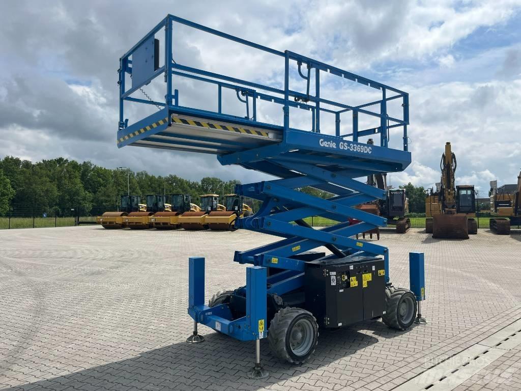 Genie GS 3369 DC Saxliftar