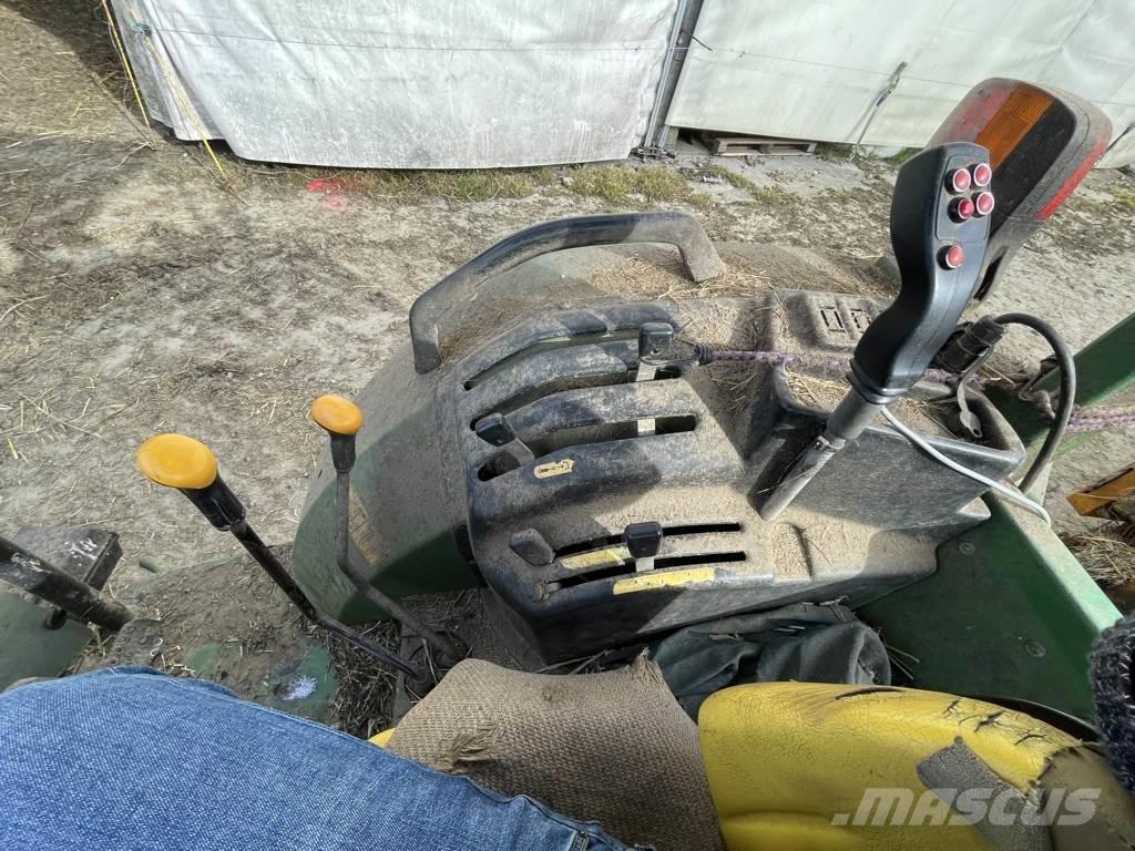 John Deere 5215 Traktorer