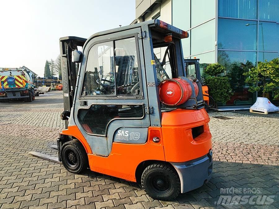 Toyota 42-7FGF18 Gasolmotviktstruckar
