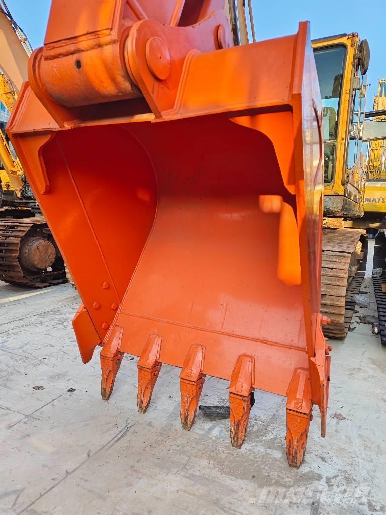 Hitachi ZX 210 Bandgrävare
