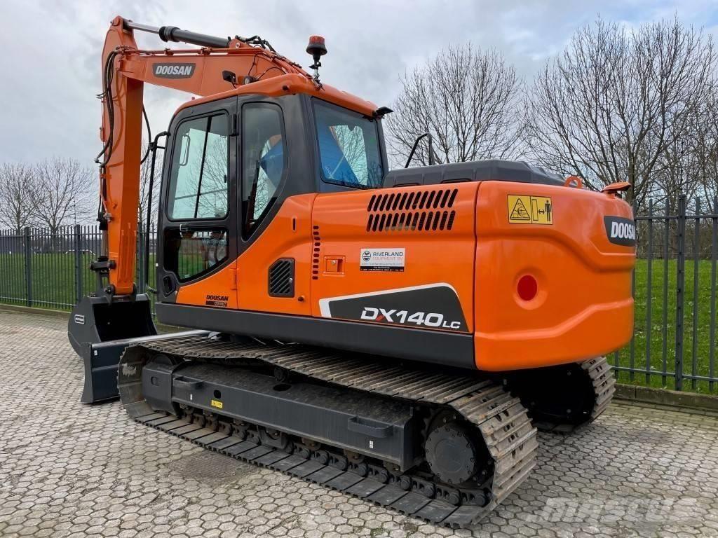 Doosan dx140w Hjulgrävare